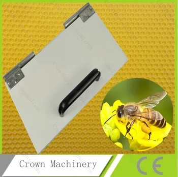 Восковая форма 195* 415 мм для изготовления листа основы из пчелиного воска