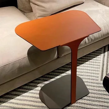 Итальянский легкий Роскошный приставной столик из кованого железа, Минималистичный Дизайнерский Квадратный Металлический Приставной столик из оранжевой кожи под седло