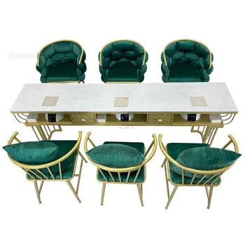 Итальянские легкие Роскошные маникюрные столы с пылесосом, набор стульев для маникюра в Скандинавском салоне красоты, профессиональный маникюрный стол