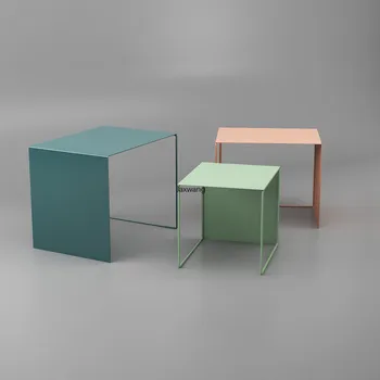 Приставной столик в скандинавском минимализме, Квадратный стол для квартиры, Индивидуальность дизайнера, Изготовленные на заказ Многофункциональные журнальные столики, Угловой столик