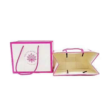 Напечатанный на заказ картонный пакет для небольших подарков с ручками, логотипом, промышленной поверхностью, приемлемым цветом, Характеристикой, материалом, типом происхождения, заказом
